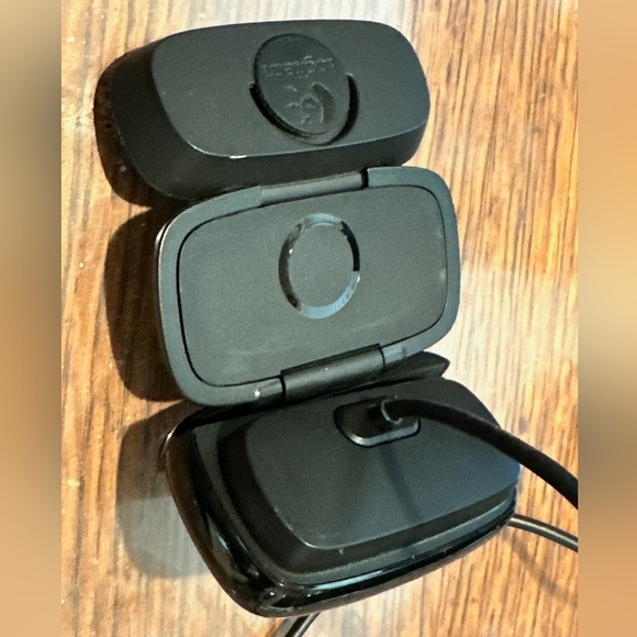 Logitech pre-owned computer webcam - Picture 3 of 4